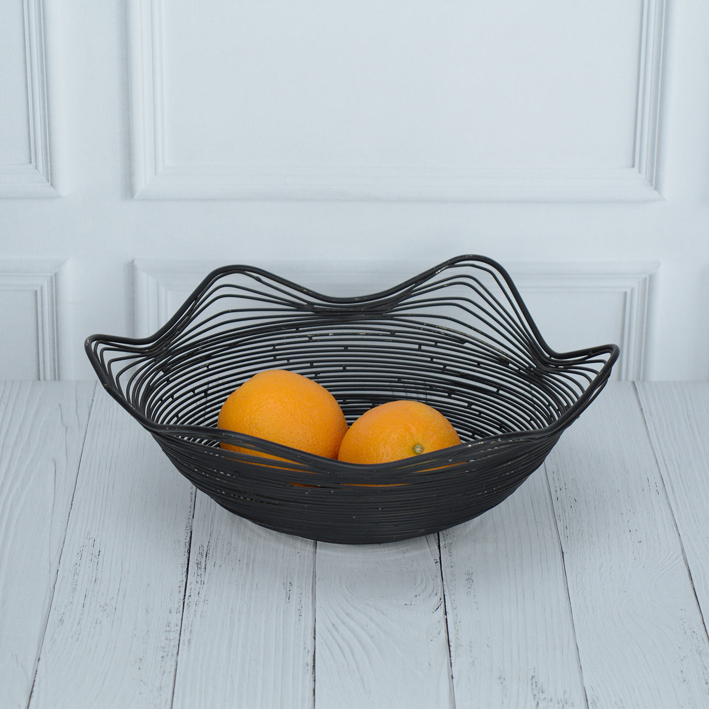Radiant Black Fruit basket/Bowl
