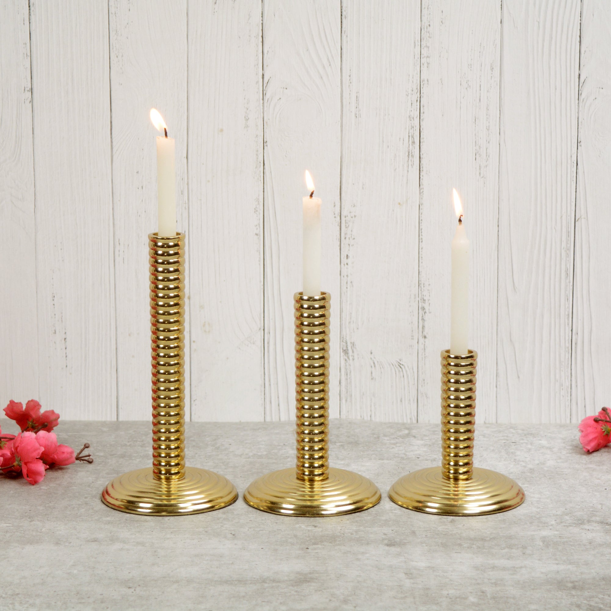 Gold DivineGlow Décorative Candle Holder Set of 3