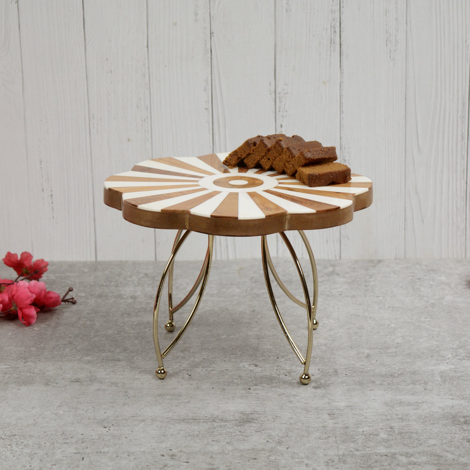 Gold Cake Bloom Decorative Cake Stand