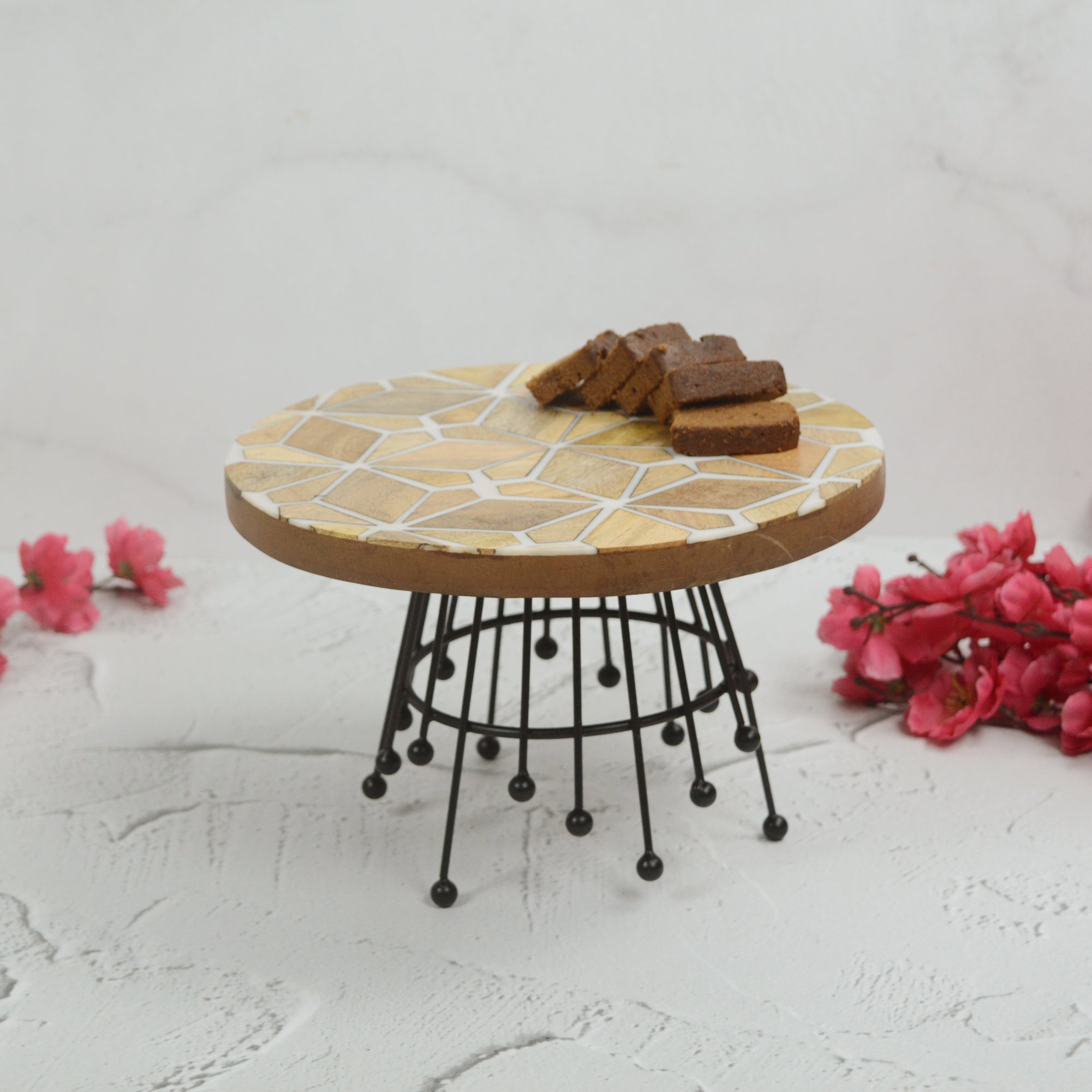 Black Delight Deck Decorative Cake Stand