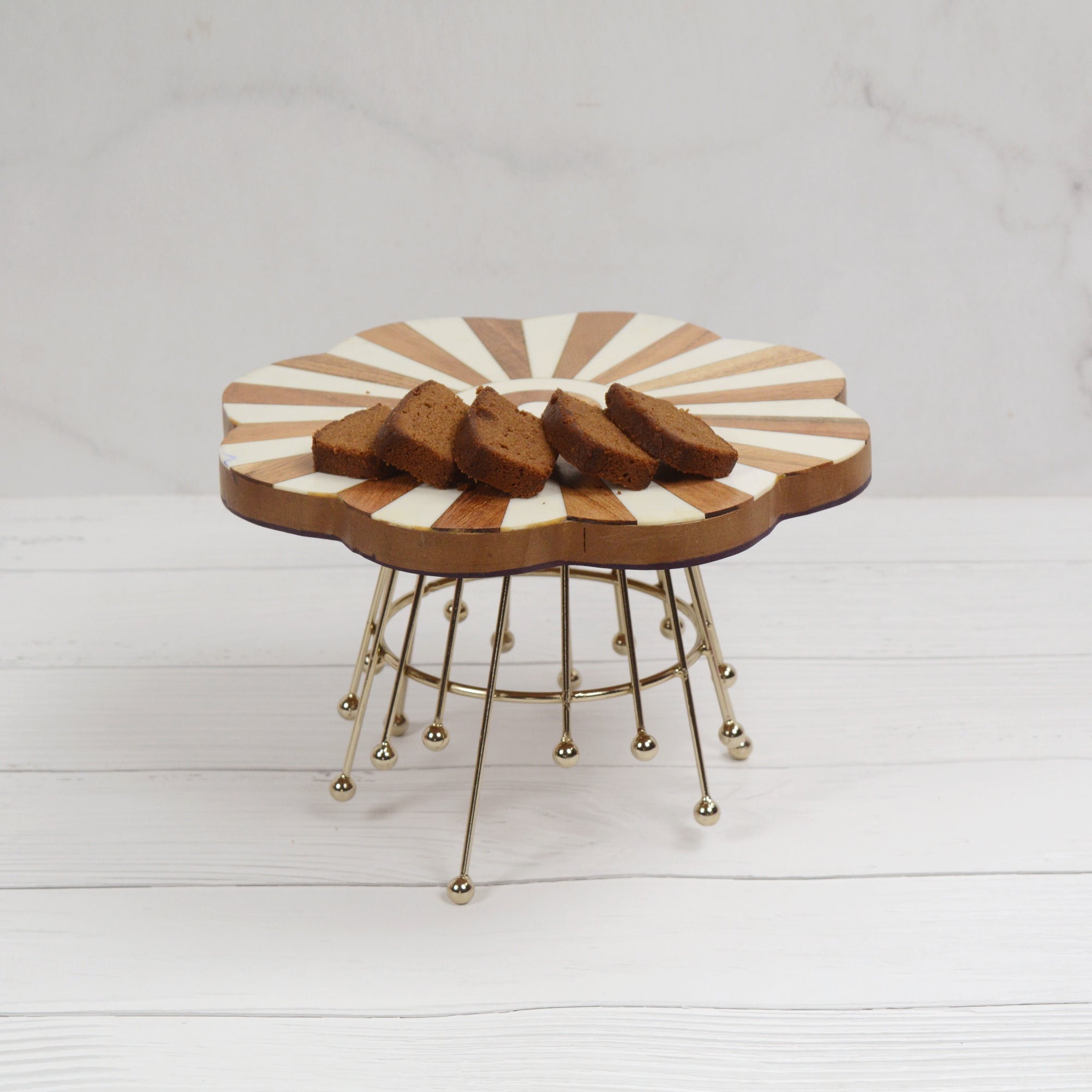 Gold Royal Lift Decorative Cake Stand