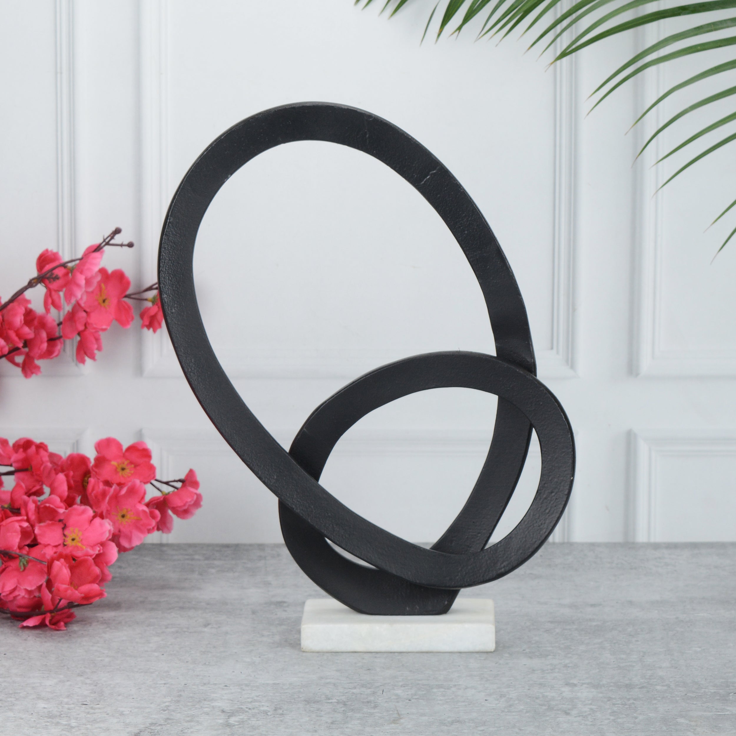 Glint of Black Decor Sculpture